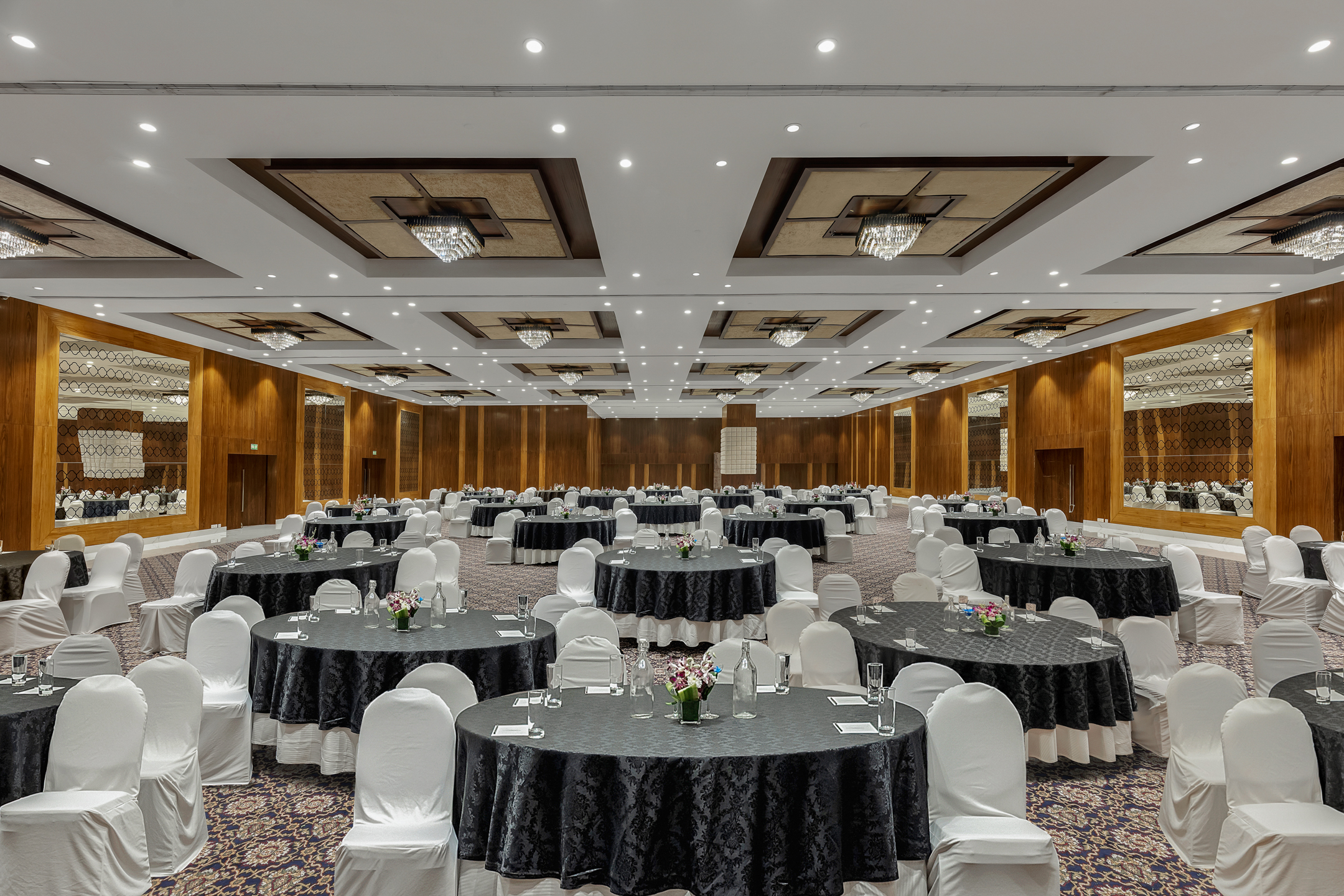 Ruby Ballroom at Sahara Star Mumbai,
              elegant wedding and conference venue with 800 guest
              capacity.